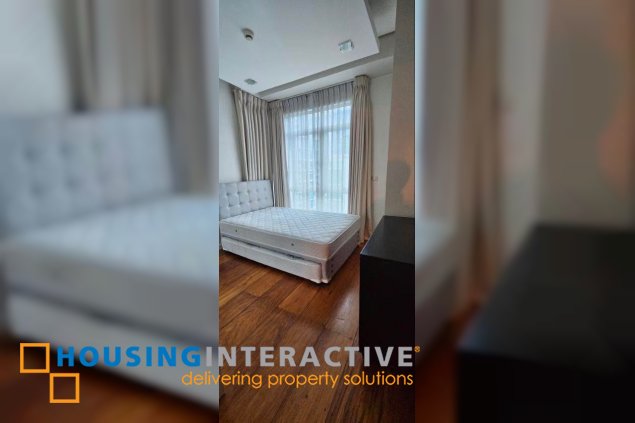 fully furnished 2br unit with parking for lease in sapphire residences