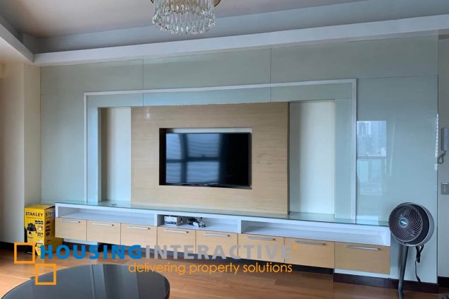 fully furnished 2br unit with parking for lease in the residences at greenbelt