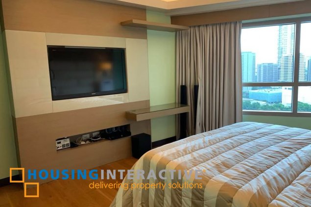 fully furnished 2br unit with parking for lease in the residences at greenbelt