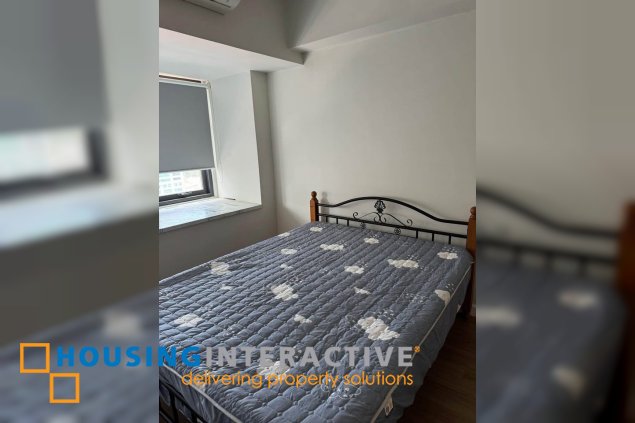 furnished 1br unit with parking for lease in the sandstone at portico