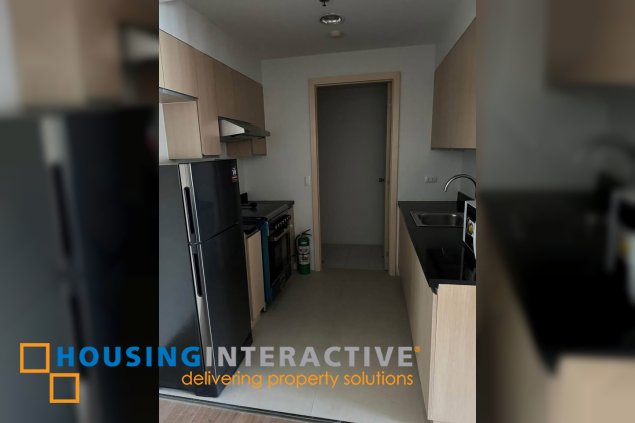 furnished 1br unit with parking for lease in the sandstone at portico