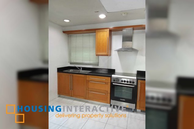 furnished 2br unit with parking for lease in the residences at greenbelt