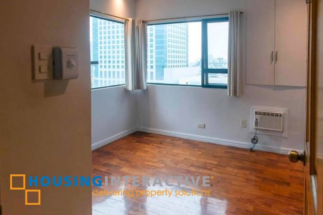 fully furnished 3br unit with parking for lease in penhurst parkplace