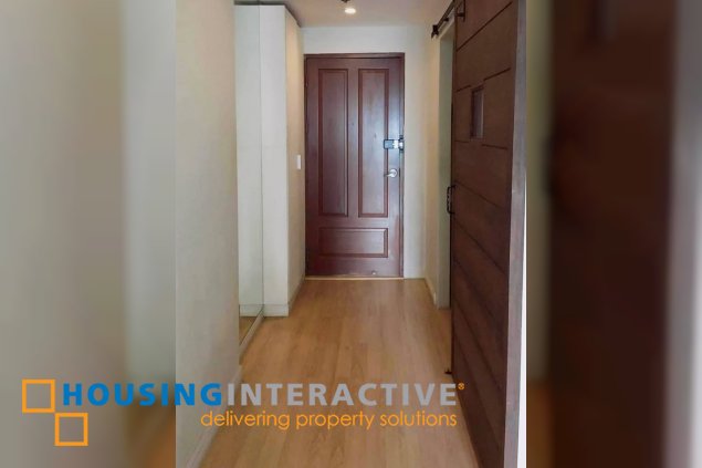 fully furnished 3br unit with parking for lease in penhurst parkplace