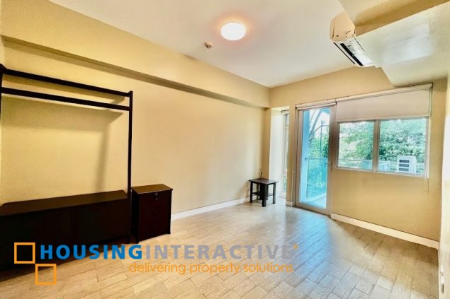 furnished 3br unit with parking for sale in parkside villas