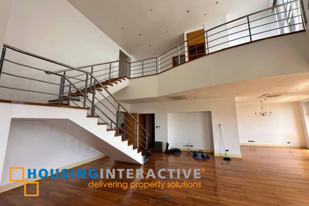 semi-furnished 3br unit with parking for lease in essensa tower