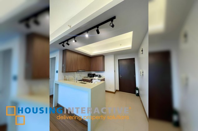 fully furnished 1br unit with balconies for lease in shang salcedo place