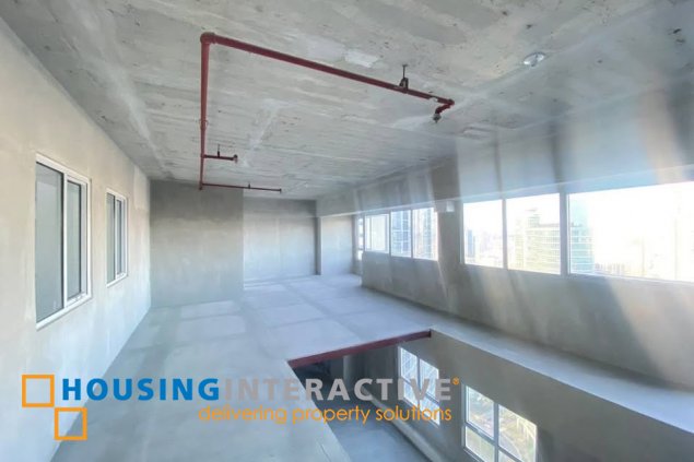 bi-level unit for sale in fort victoria