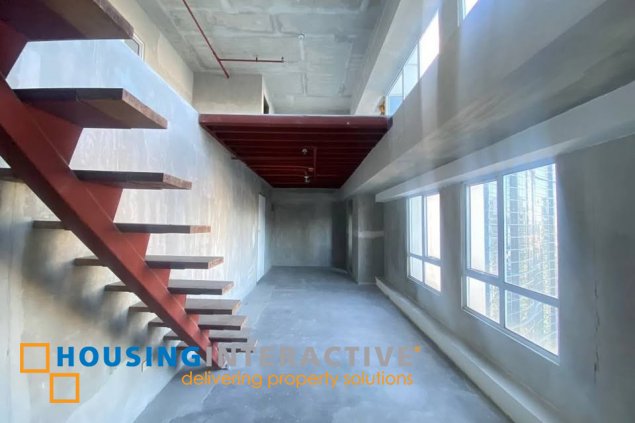 bi-level unit for sale in fort victoria