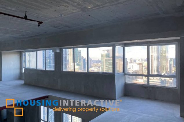 bi-level unit for sale in fort victoria