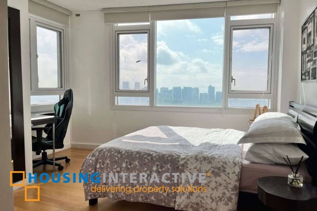 semi-furnished 3br unit with balcony and parking for sale in park terraces