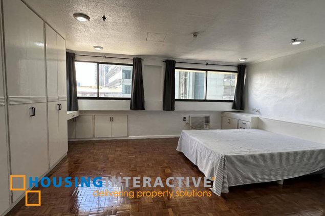 fully furnished 1br unit with parking for lease in sagittarius building