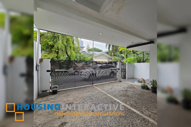 duplez house for lease in san lorenzo village