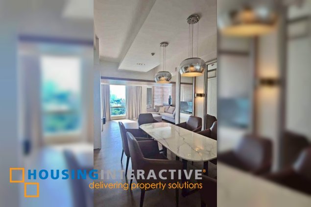 semi-furnished newly renovated 3br unit with parking for lease in the grand hamptons