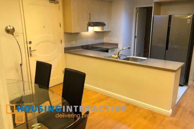 fully furnished 1br unit with parking for lease in one rockwell