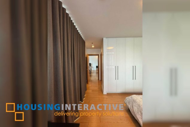furnished 1br unit with parking for lease in park terraces
