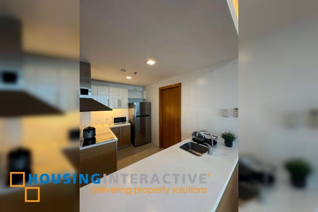 furnished 1br unit with parking for lease in park terraces