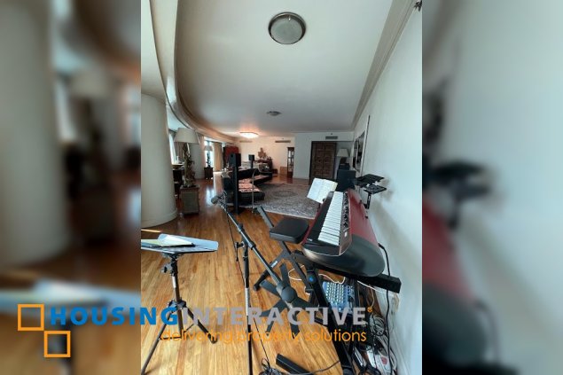 bare 3br unit with parking for lease in rizal tower