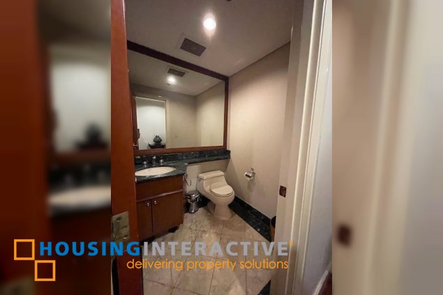 bare 3br unit with parking for lease in rizal tower