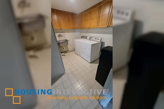 semi-furnished 3br unit with parking for lease in luna gardens