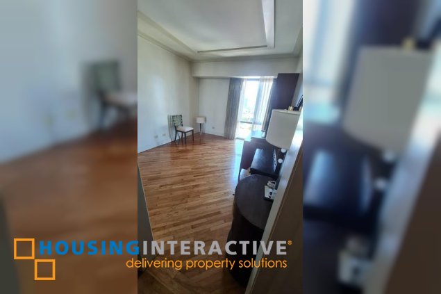 semi-furnished 3br unit with parking for lease in luna gardens