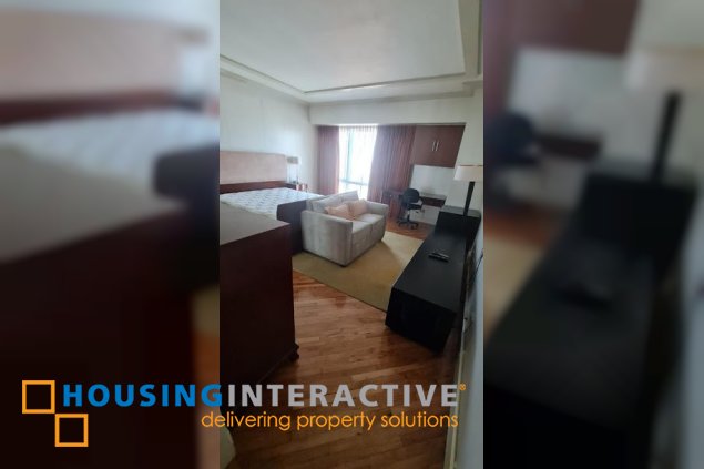 semi-furnished 3br unit with parking for lease in luna gardens