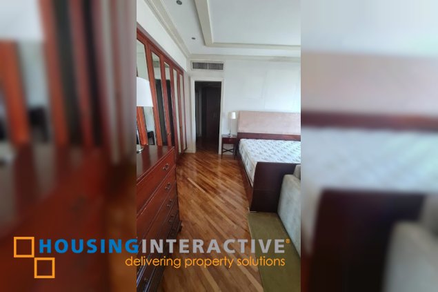 semi-furnished 3br unit with parking for lease in luna gardens