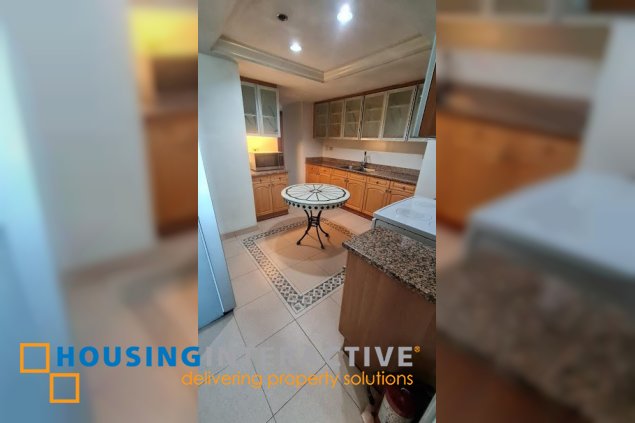 semi-furnished 3br unit with parking for lease in luna gardens