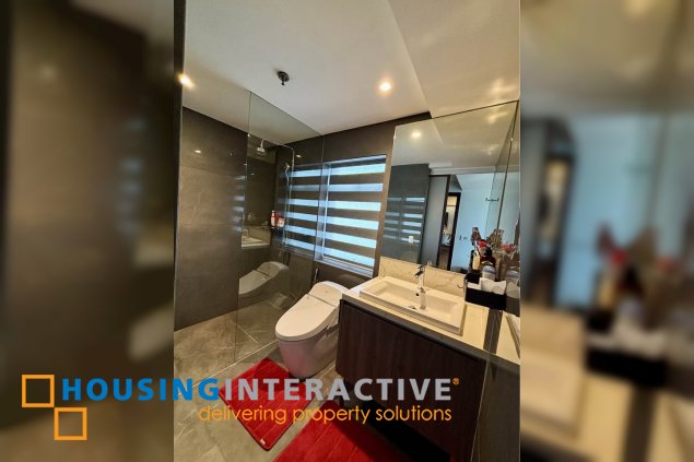 furnished 3br unit with parking for sale/lease in verve residences