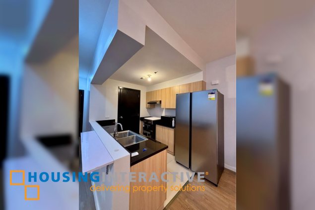 fully furnished 2br unit with parking for lease in park triangle residences