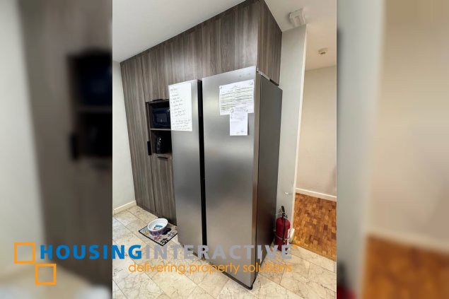 for rent: spacious 2-bedroom condo in le triomphe