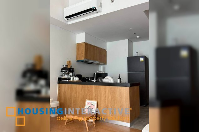 brand new unit for lease/rent in the seasons residences