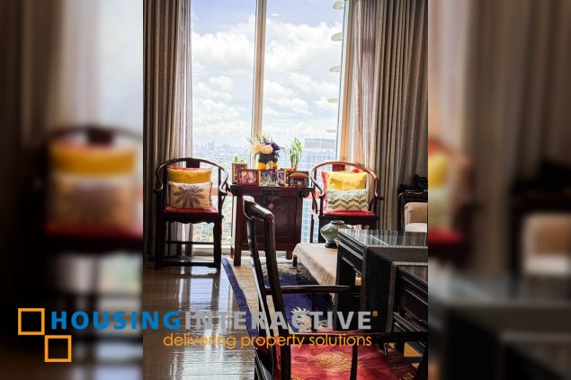 semi-furnsihed 2br unit with parking for sale in proscenium at rockwell
