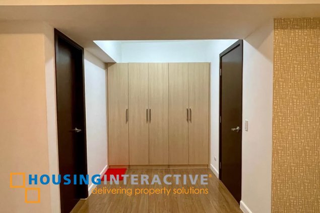 furnished 3br unit with balcony and parking for lease in verve residences