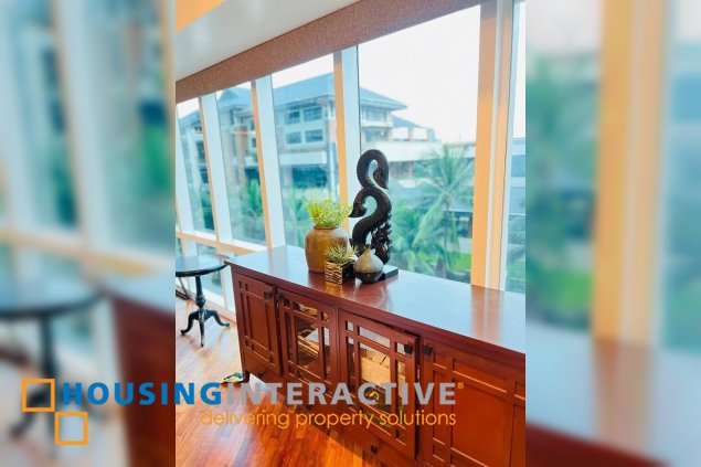 furnished 1br unit with parking for lease in hidalgo place