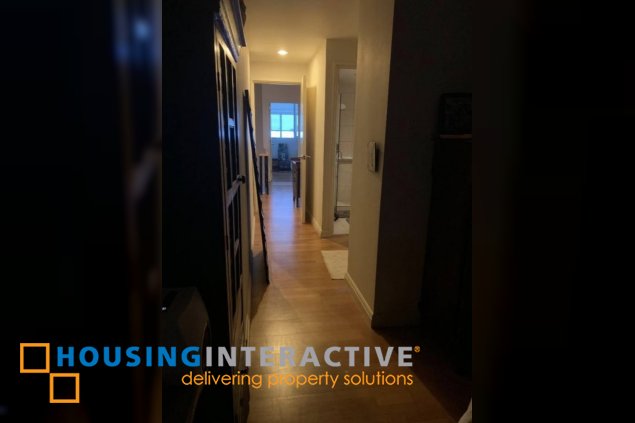 2br penthouse unit for lease in one rockwell
