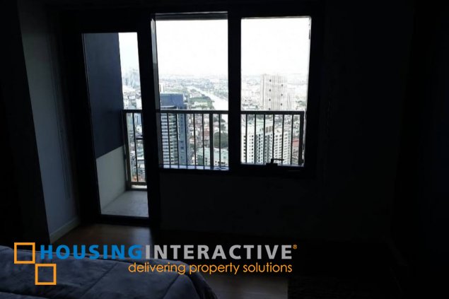 2br penthouse unit for lease in one rockwell