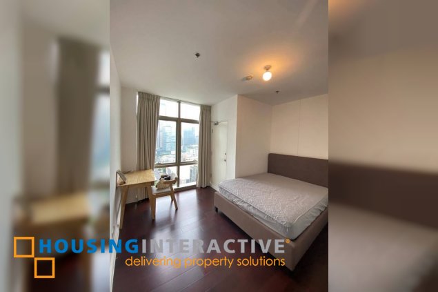 for lease: 2br corner unit at west gallery place