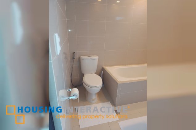 fully furnished 3br unit with parking for lease in uptown parksuites