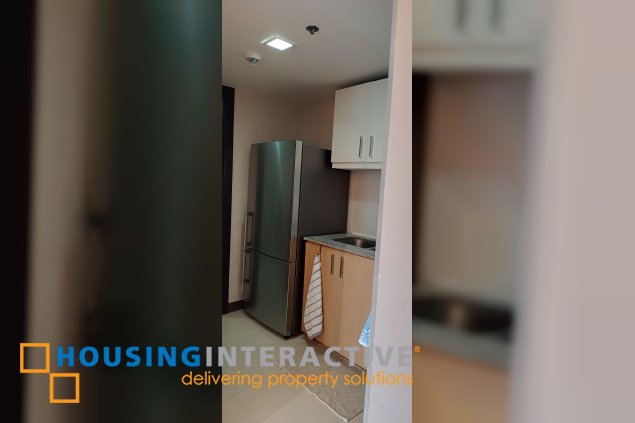 fully furnished 3br unit with parking for lease in uptown parksuites