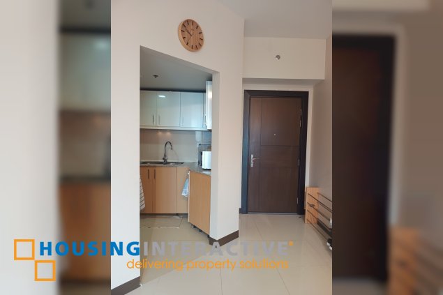 fully furnished 3br unit with parking for lease in uptown parksuites