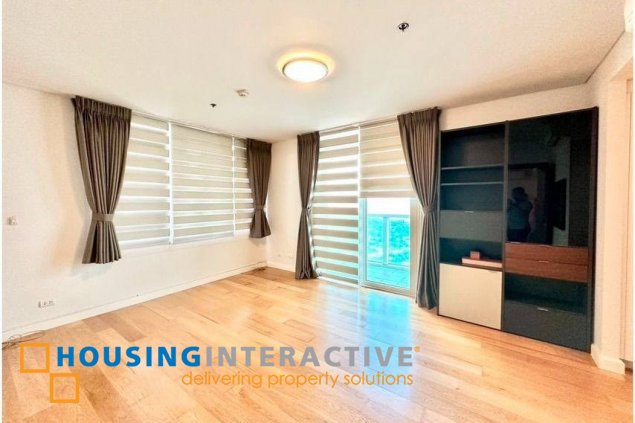 semi-furnished 2br unit with balconies for rent in park terraces