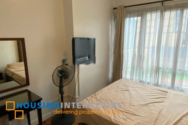 fully furnished 1br unit with parking for sale in joya lofts and towers