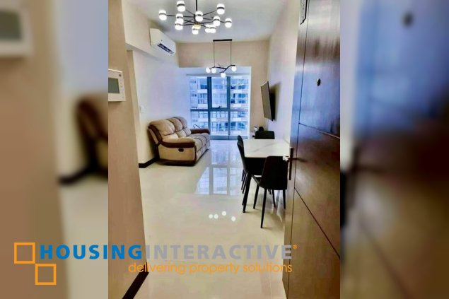 semi-furnished 3br unit for sale in uptown parksuites