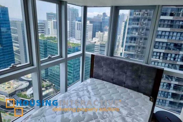 semi-furnished 3br unit for sale in uptown parksuites