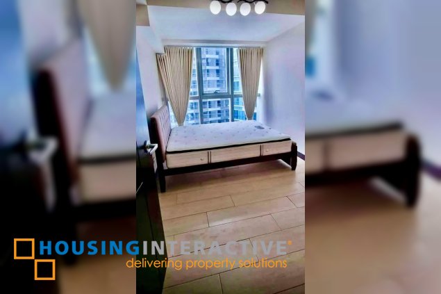 semi-furnished 3br unit for sale in uptown parksuites