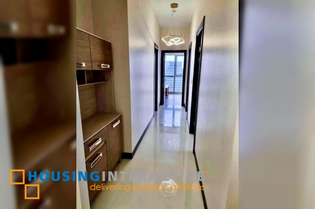 semi-furnished 3br unit for sale in uptown parksuites