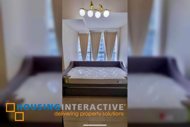 semi-furnished 3br unit for sale in uptown parksuites