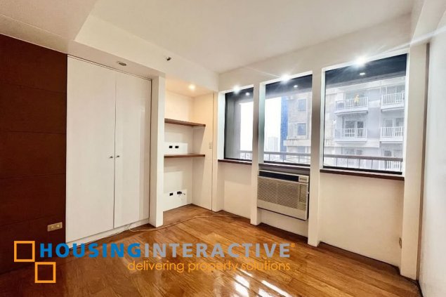 bare 3br unit with parking for sale in parc royale