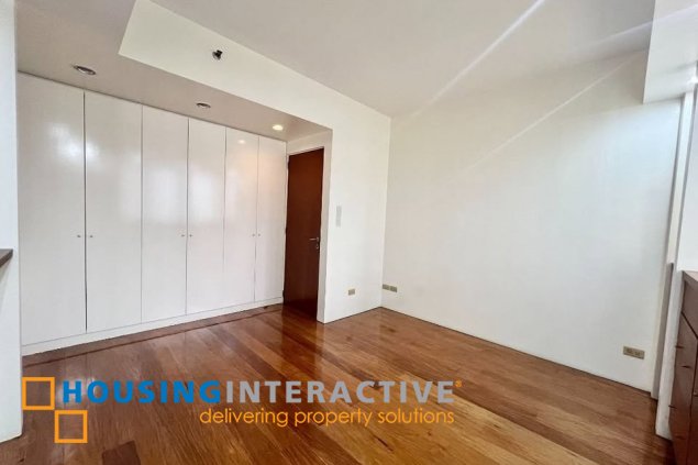 bare 3br unit with parking for sale in parc royale